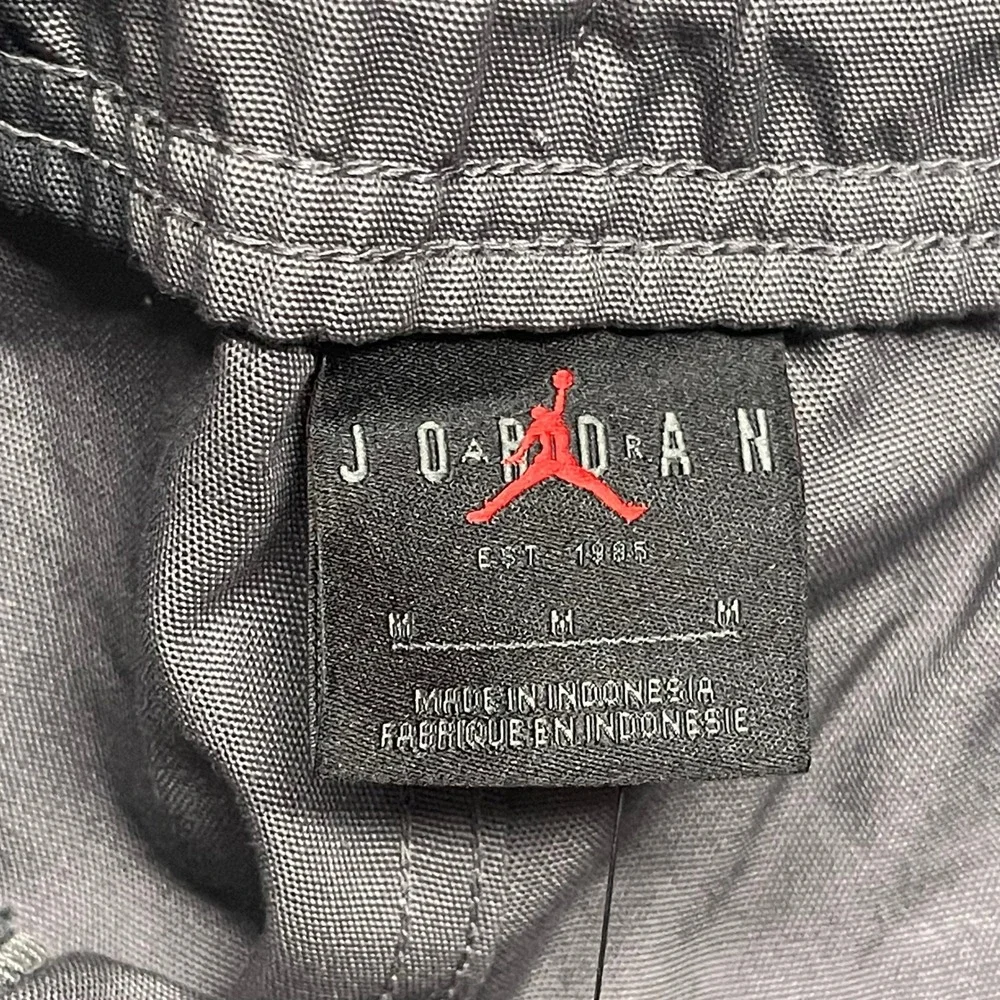 Jordan Pants Mens Medium Charcoal Gray Camo Essentials Cargo Drawstrings Outdoor